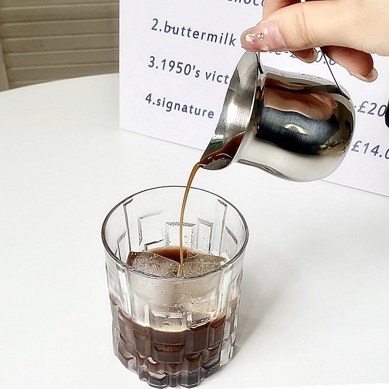 Dzbanek do spieniania mleka do – Barista Milk Jug recenzja i cena