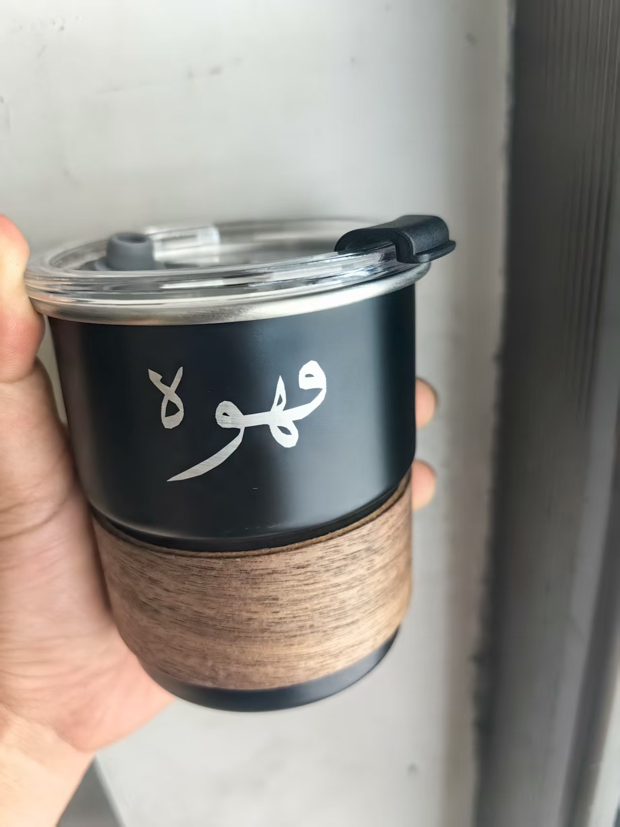 nowy kubek do kawy z logo. Dos – Coffee Tea Name recenzja i cena